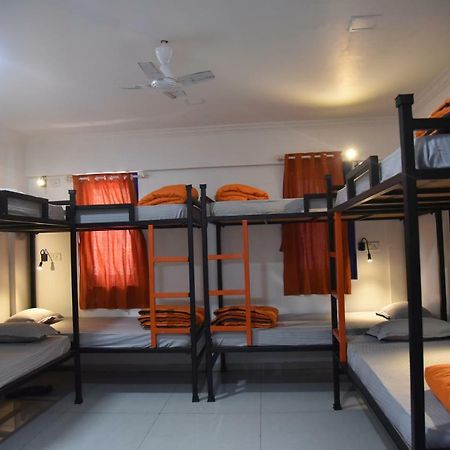The Social Space Hostel Mumbai Exteriör bild