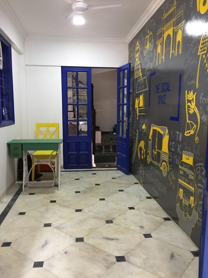 The Social Space Hostel Mumbai Exteriör bild