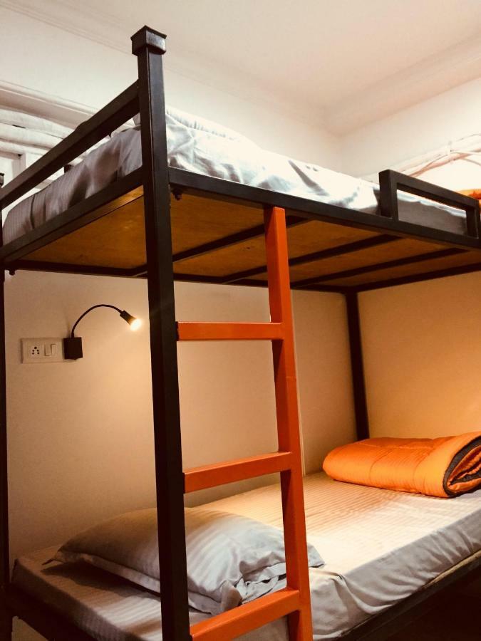 The Social Space Hostel Mumbai Exteriör bild