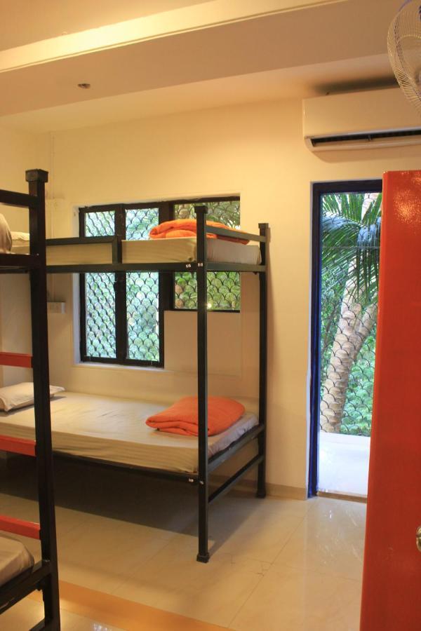 The Social Space Hostel Mumbai Exteriör bild