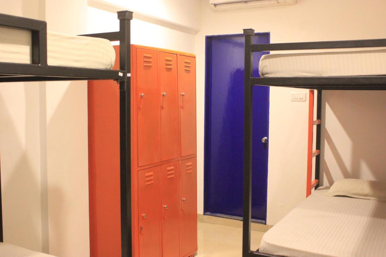 The Social Space Hostel Mumbai Exteriör bild
